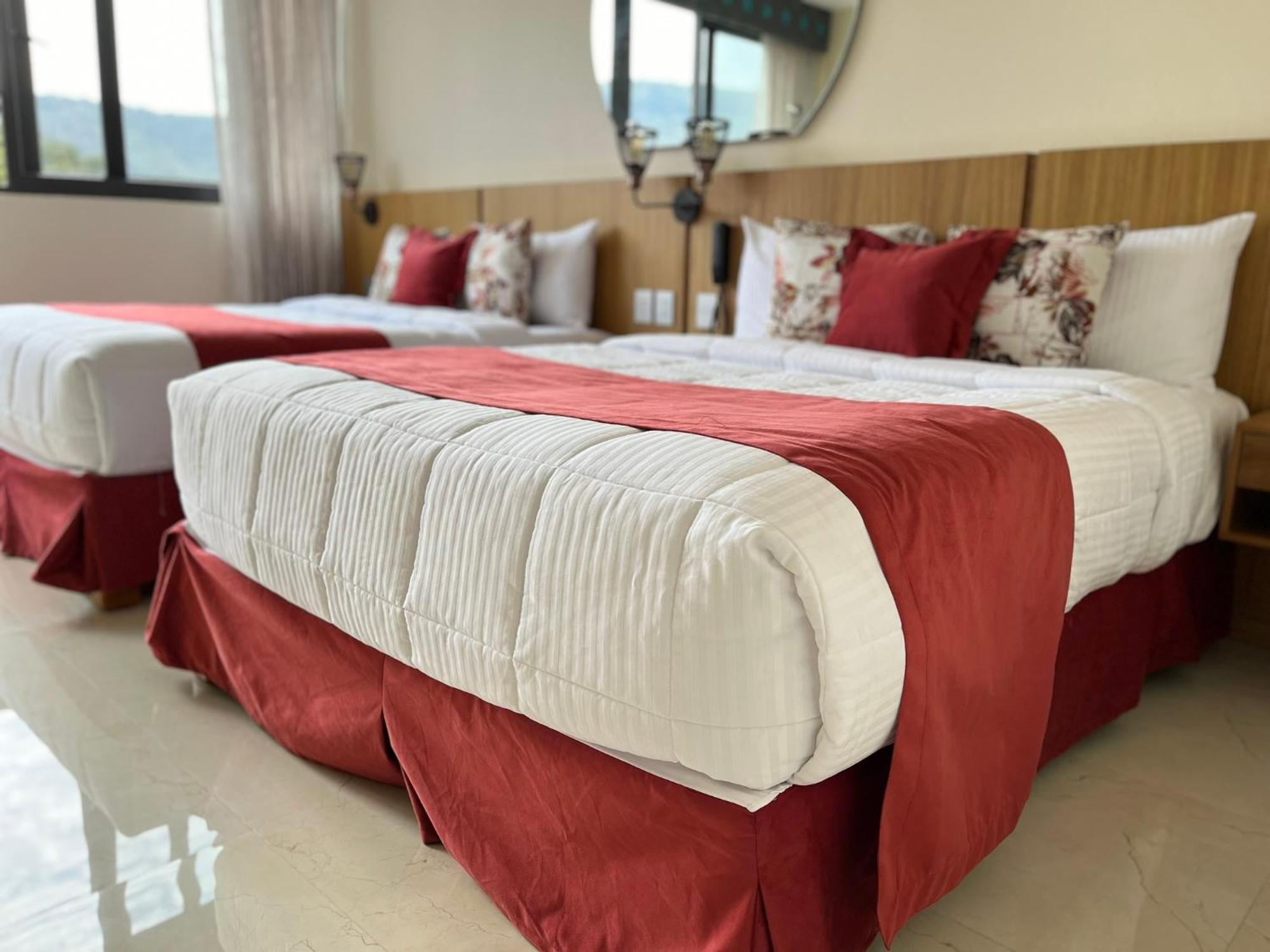 Hotel Cinco Diamantes Atotonilco El Alto 외부 사진